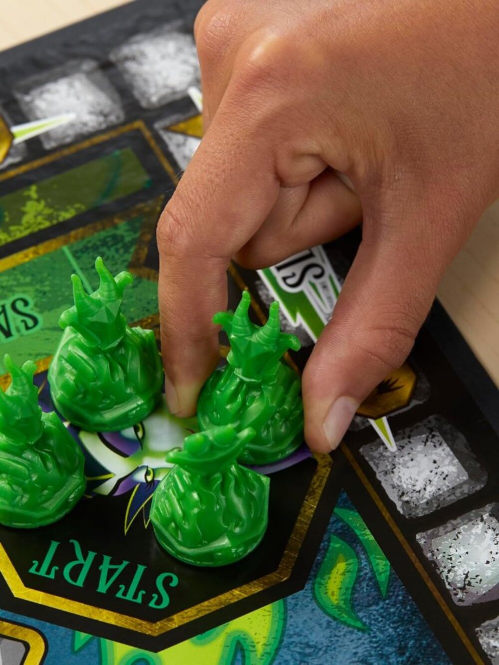 Gaming Sorry! Board Game: Disney Villains Edition Kids Game, Family Games for Ag - Picture 4 of 11